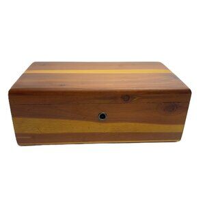Lane Keepsake Box w/ key La Canastilla Hialeah FL Vintage Sample Wood Chest